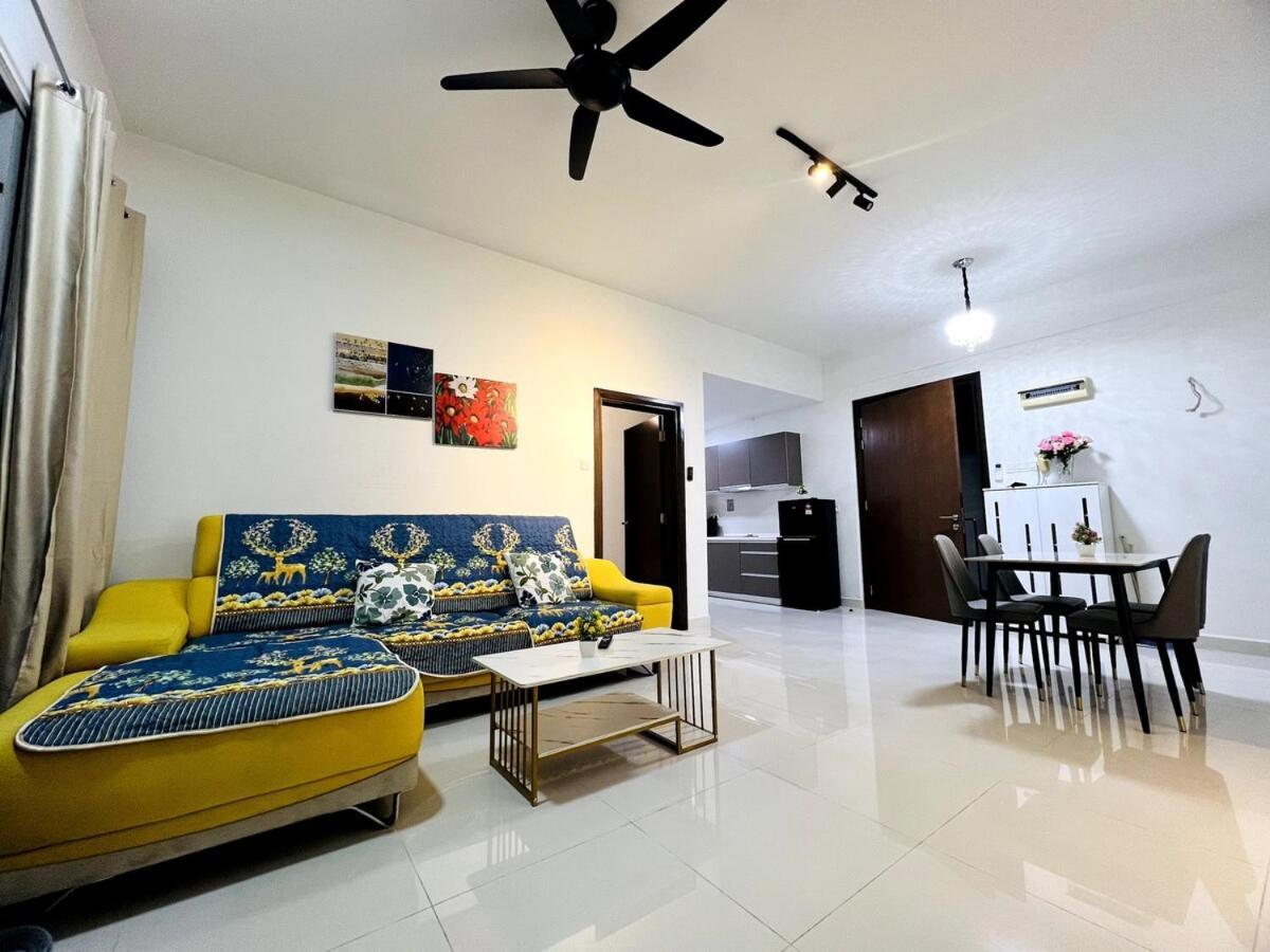 Regalia Upper View By Willow Homes Kuala Lumpur Camera foto