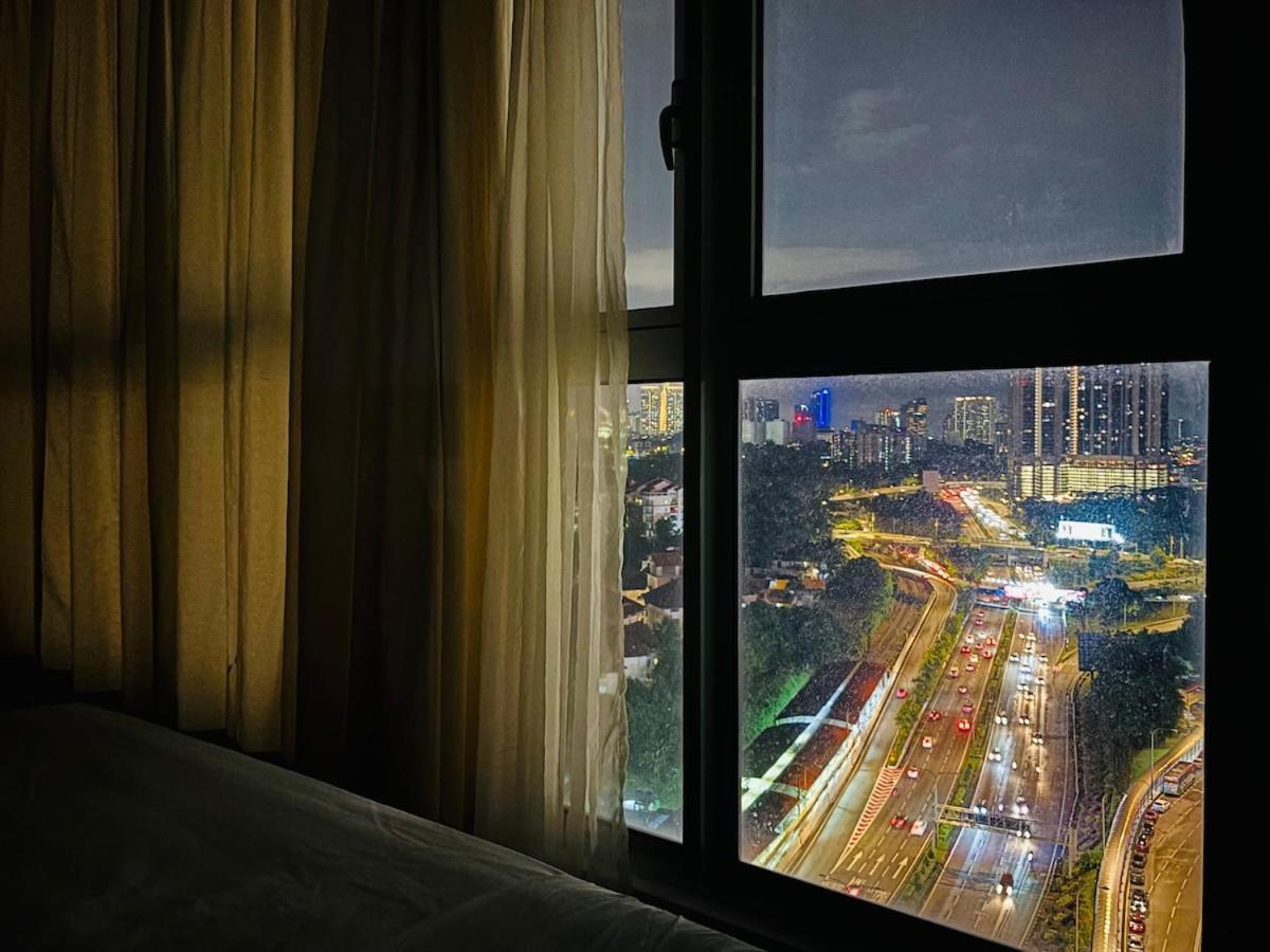 Regalia Upper View By Willow Homes Kuala Lumpur Camera foto